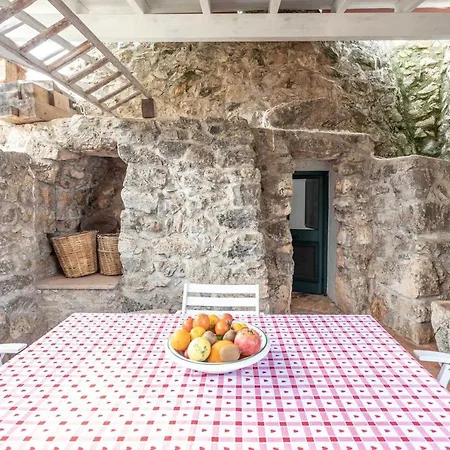 Trullo Marchese Marina di Mancaversa