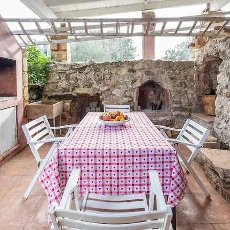 Semesterbostad Trullo Marchese Marina di Mancaversa